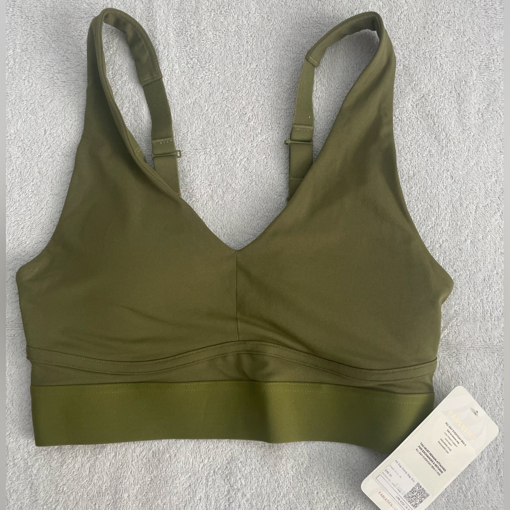Fabletics all day every sports bra